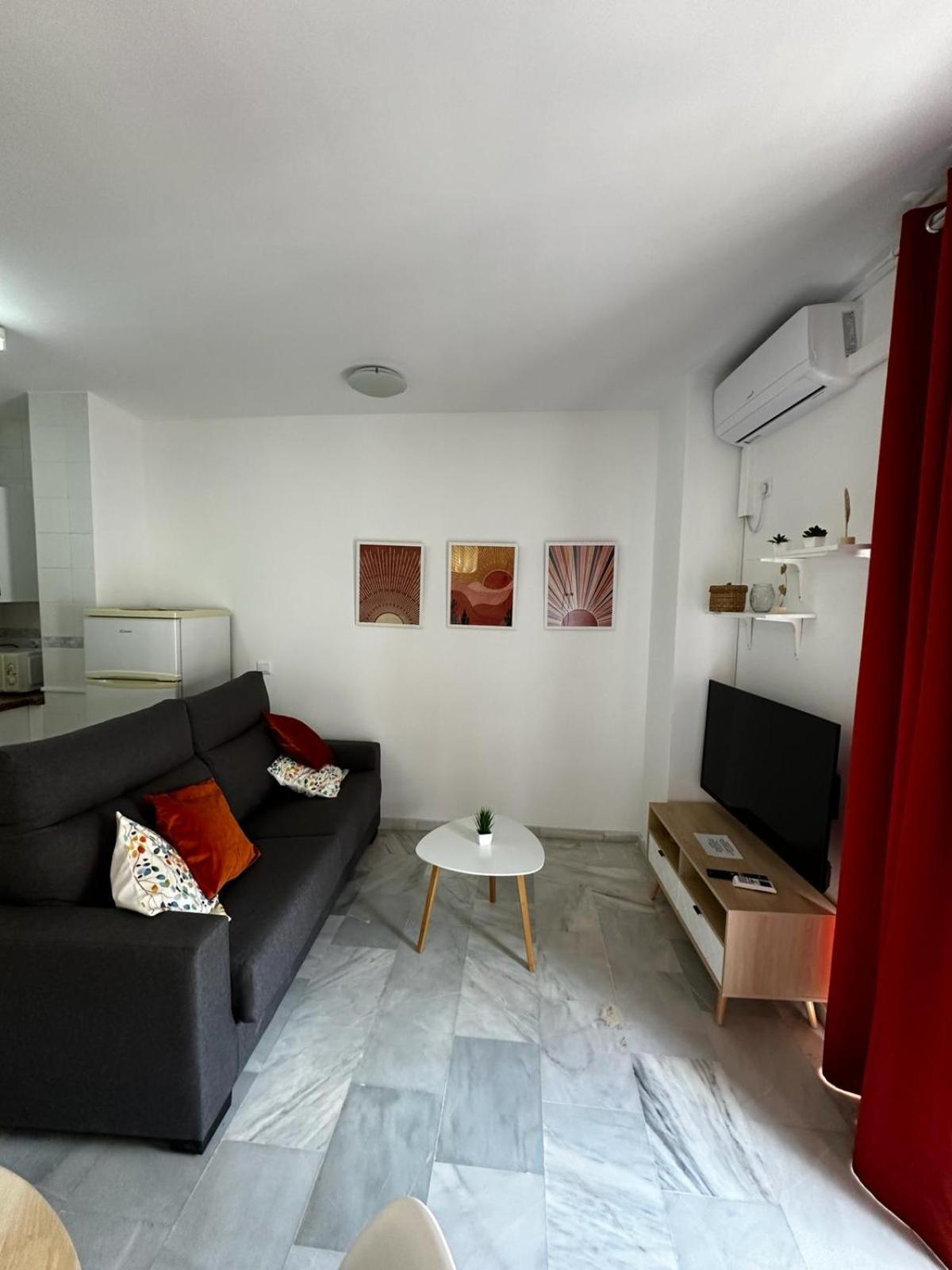 Apartamentos Don Diego La Carihuela Torremolinos Extérieur photo